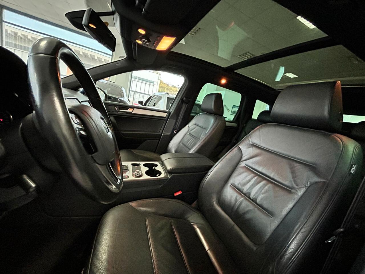 Volkswagen Touareg 3.0 TDI 240CV FULL OPTIONAL 2011