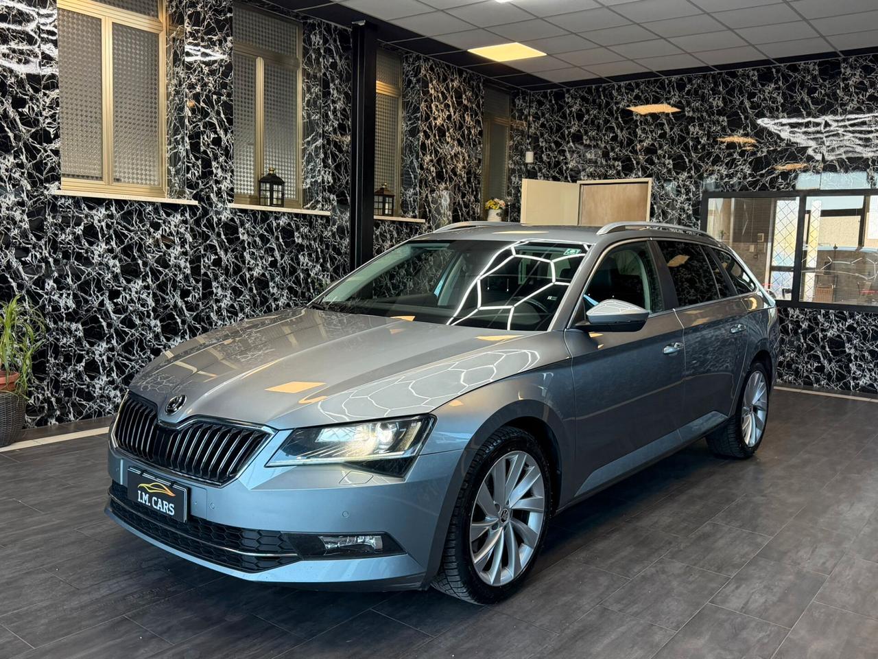 Skoda Superb 2.0 TDI DSG Wagon Ambition