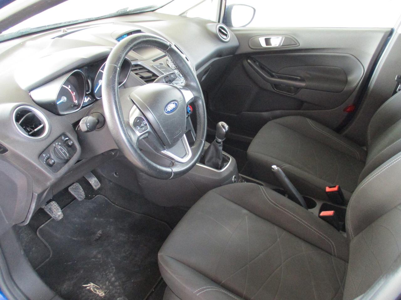 FORD FIESTA 1.4 TITANIUM