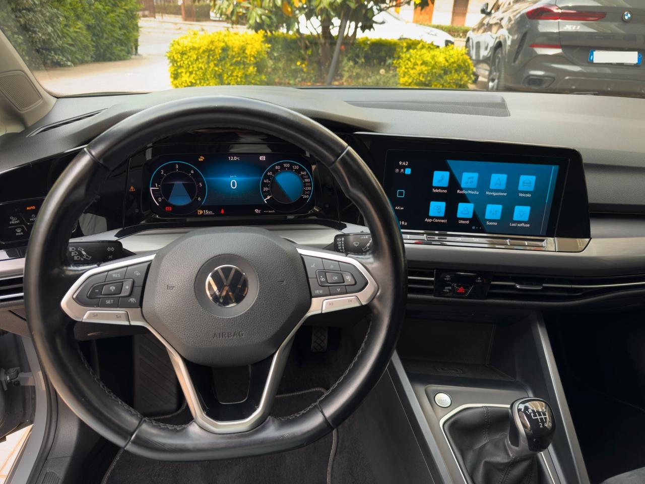Volkswagen Golf 2.0 TDI Style 115 cv Neopatentati
