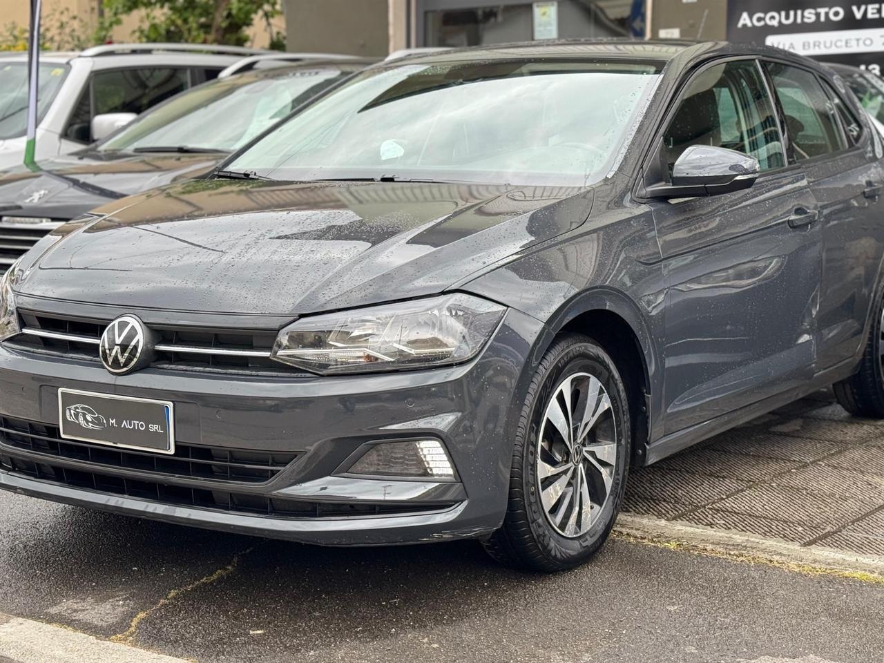 Volkswagen Polo 1.0 TSI DSG R-Line