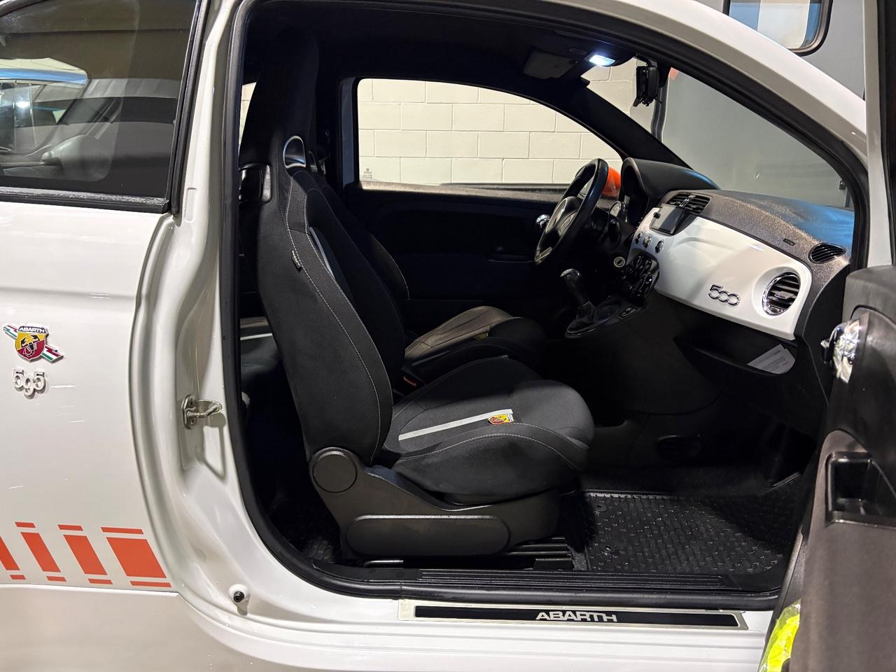 Abarth 595 1.4 Turbo T-Jet 140 CV