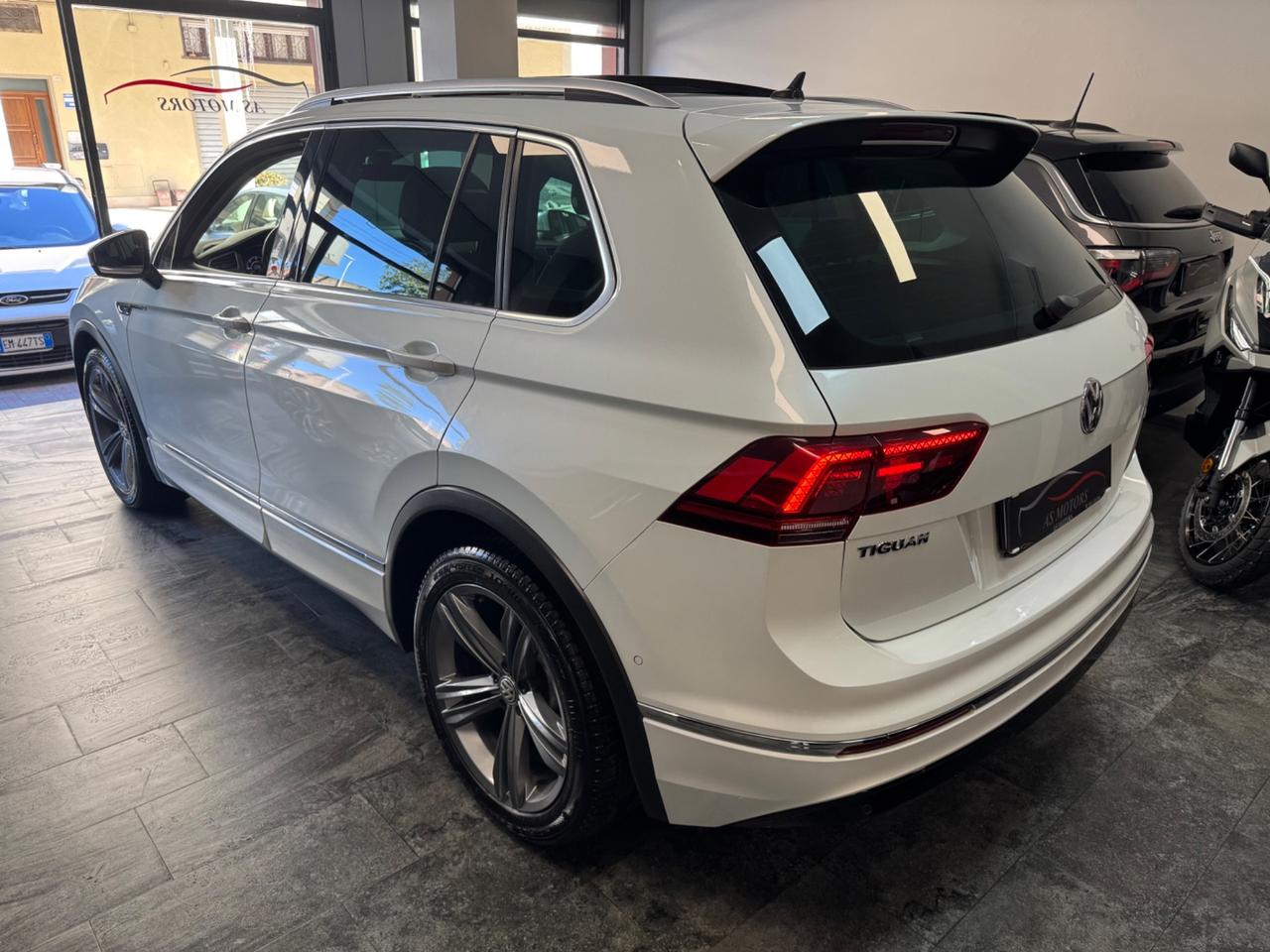 VW TIGUAN 2.0 TDI 150 CV R LINE TETTO APRIBILE