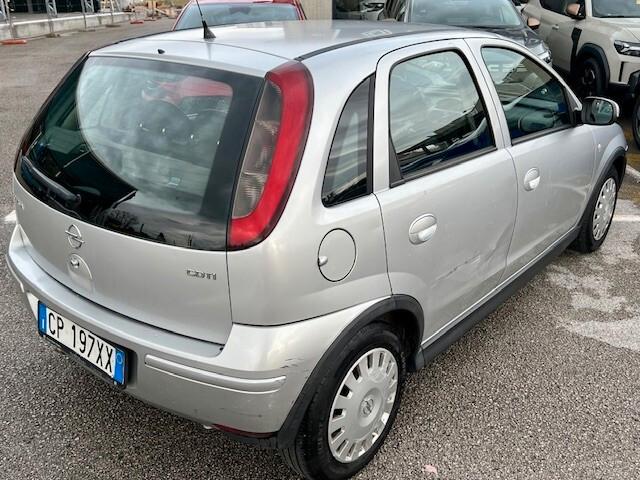 Opel Corsa 1.3 CDTI 5 porte - 2004