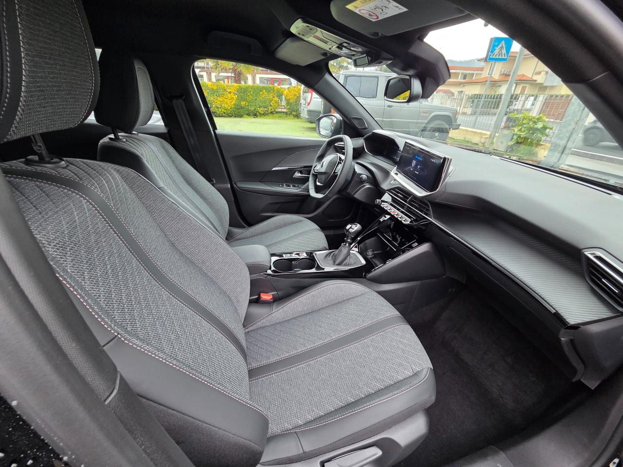 Peugeot 2008 PureTech 100 S&S Allure