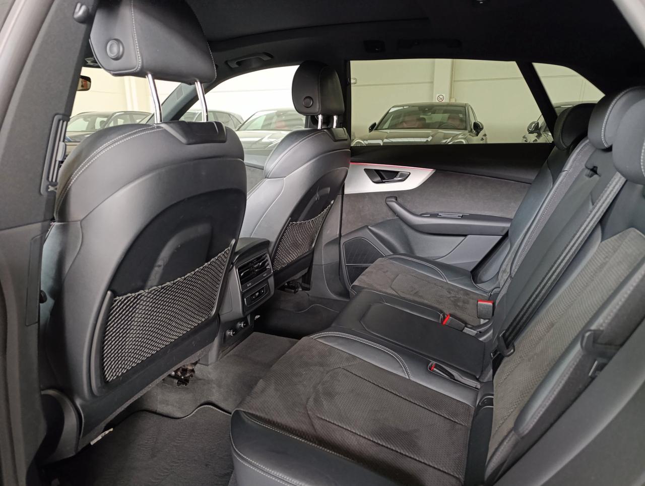 Audi Q8 60 3.0 tfsi e S line Plus quattro tiptronic