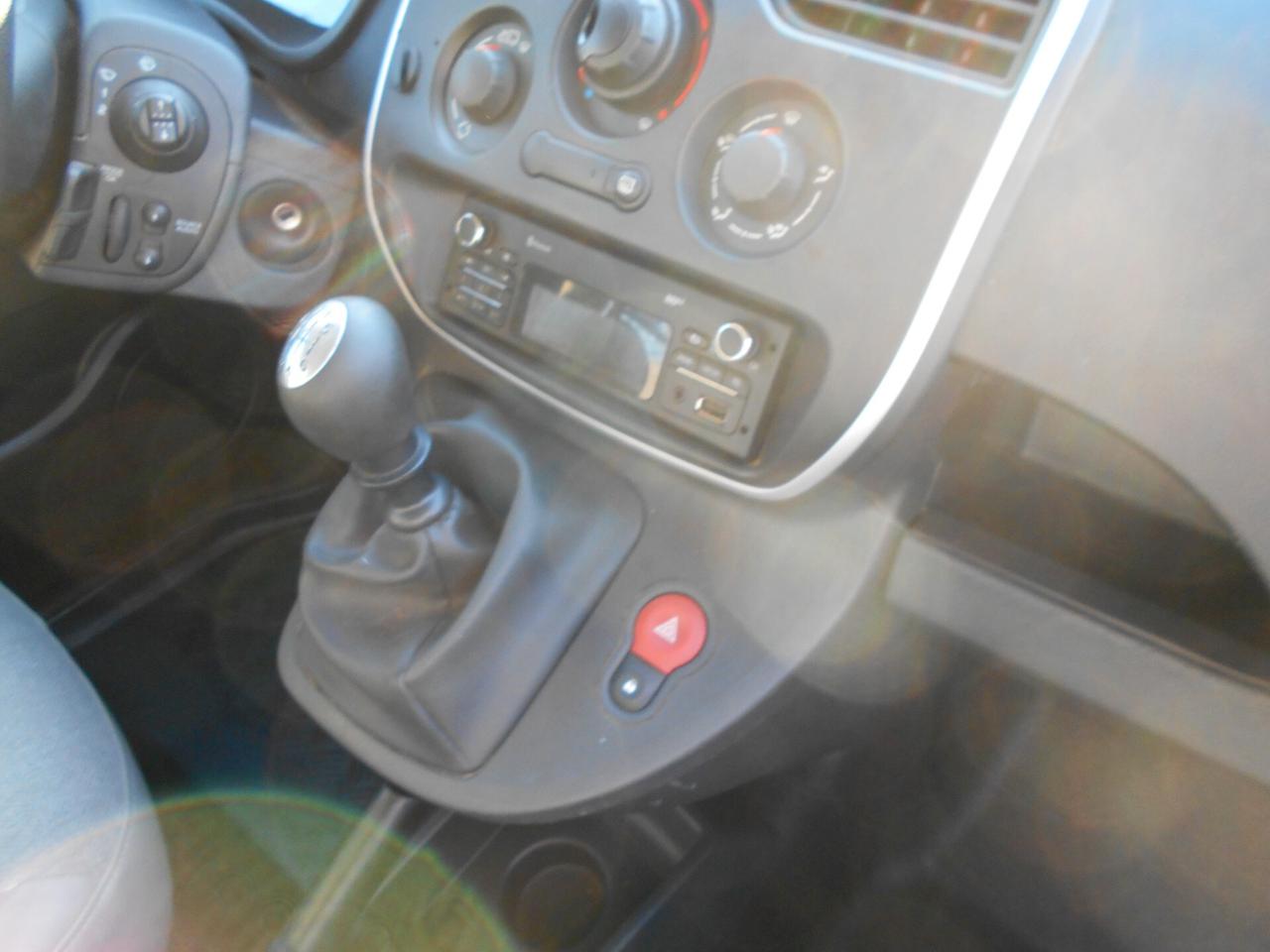 Renault Kangoo MAXI 1.5 DCI 95 CV