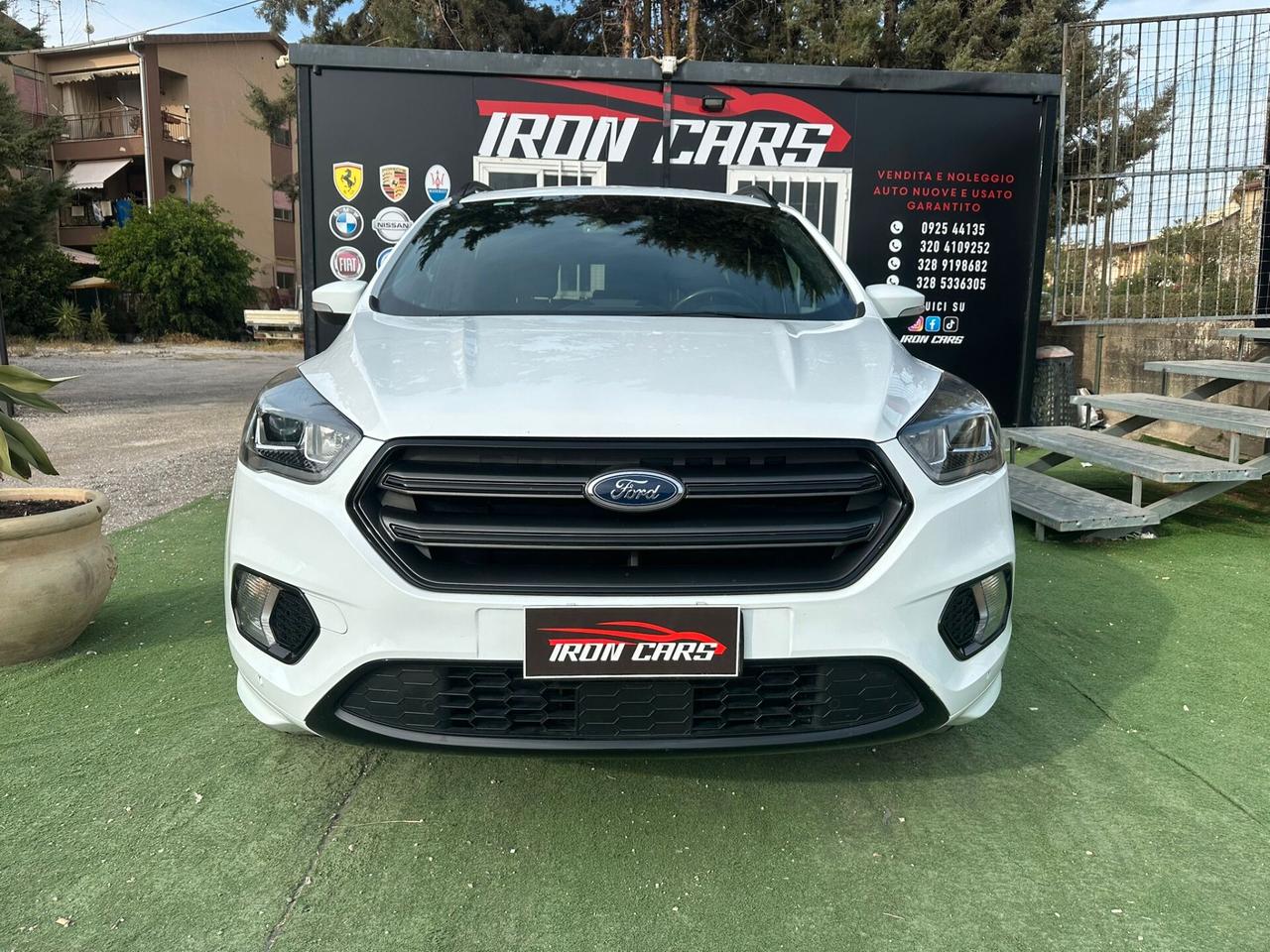 Ford Kuga 1.5 TDCI 120 CV S&S 2WD ST-Line
