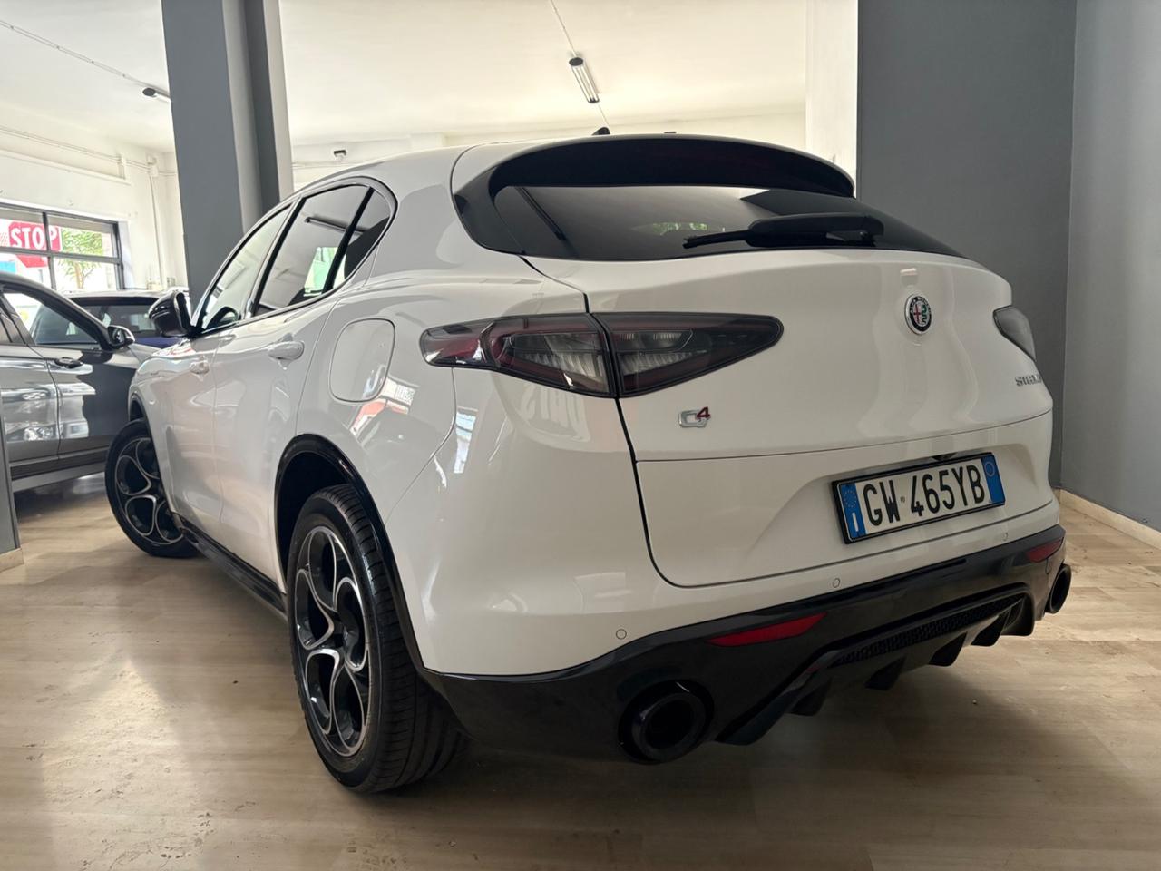 Alfa Romeo Stelvio 2.2 Q4 210 CV AT8 Veloce