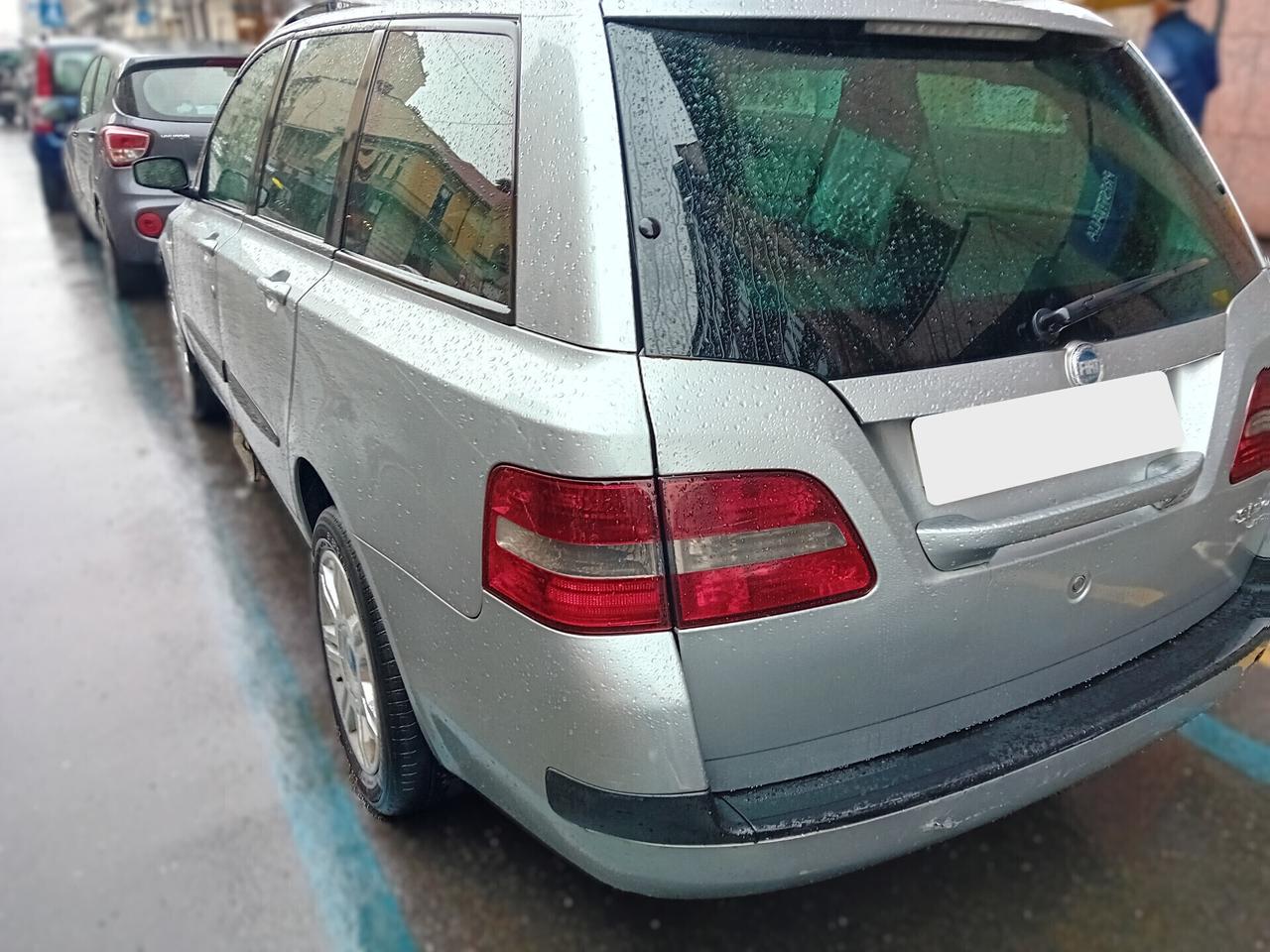 FIAT STILO - APERTI AD AGOSTO