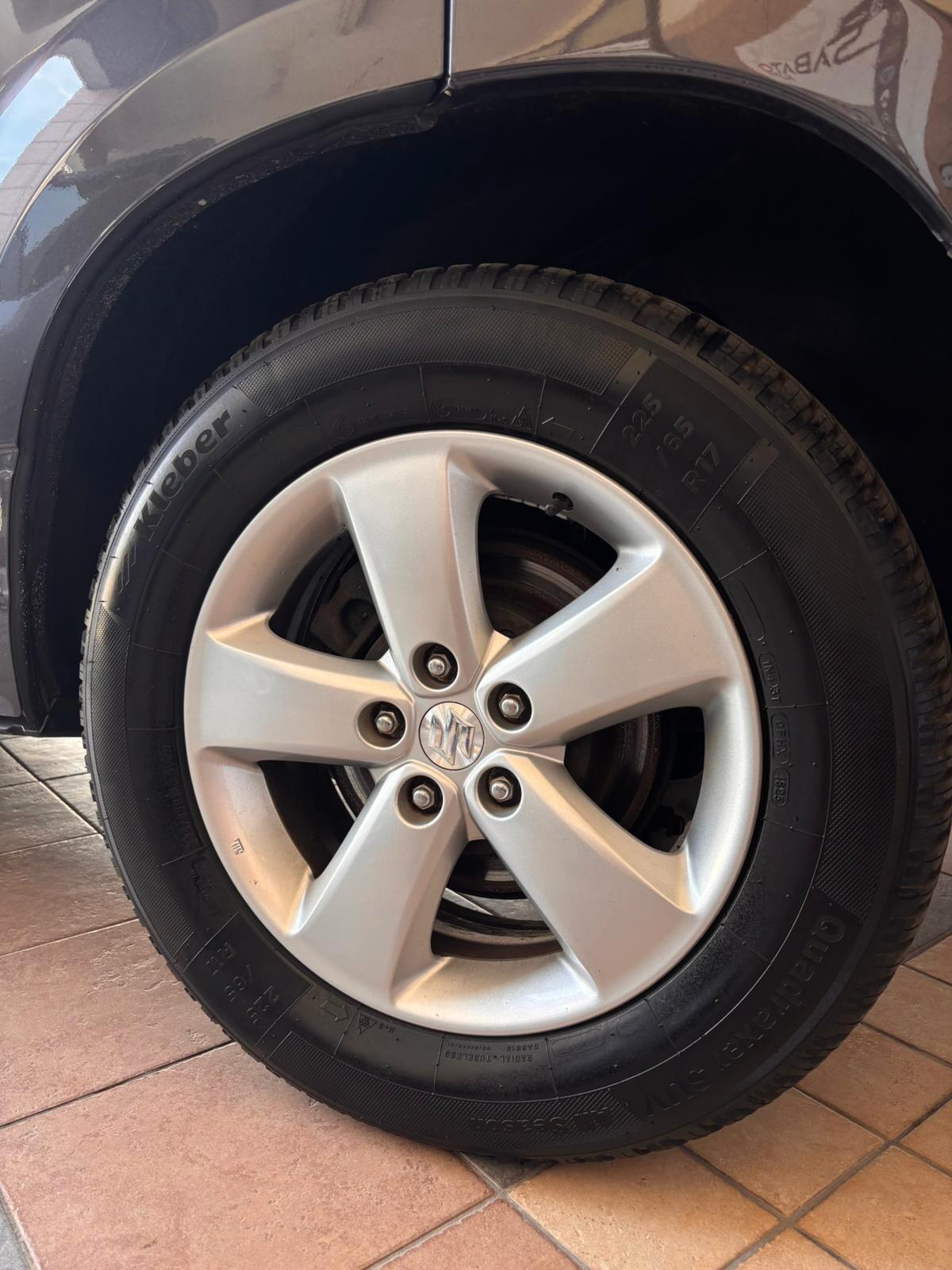 Suzuki Grand Vitara 1.9 DDiS 5 porte Crossover