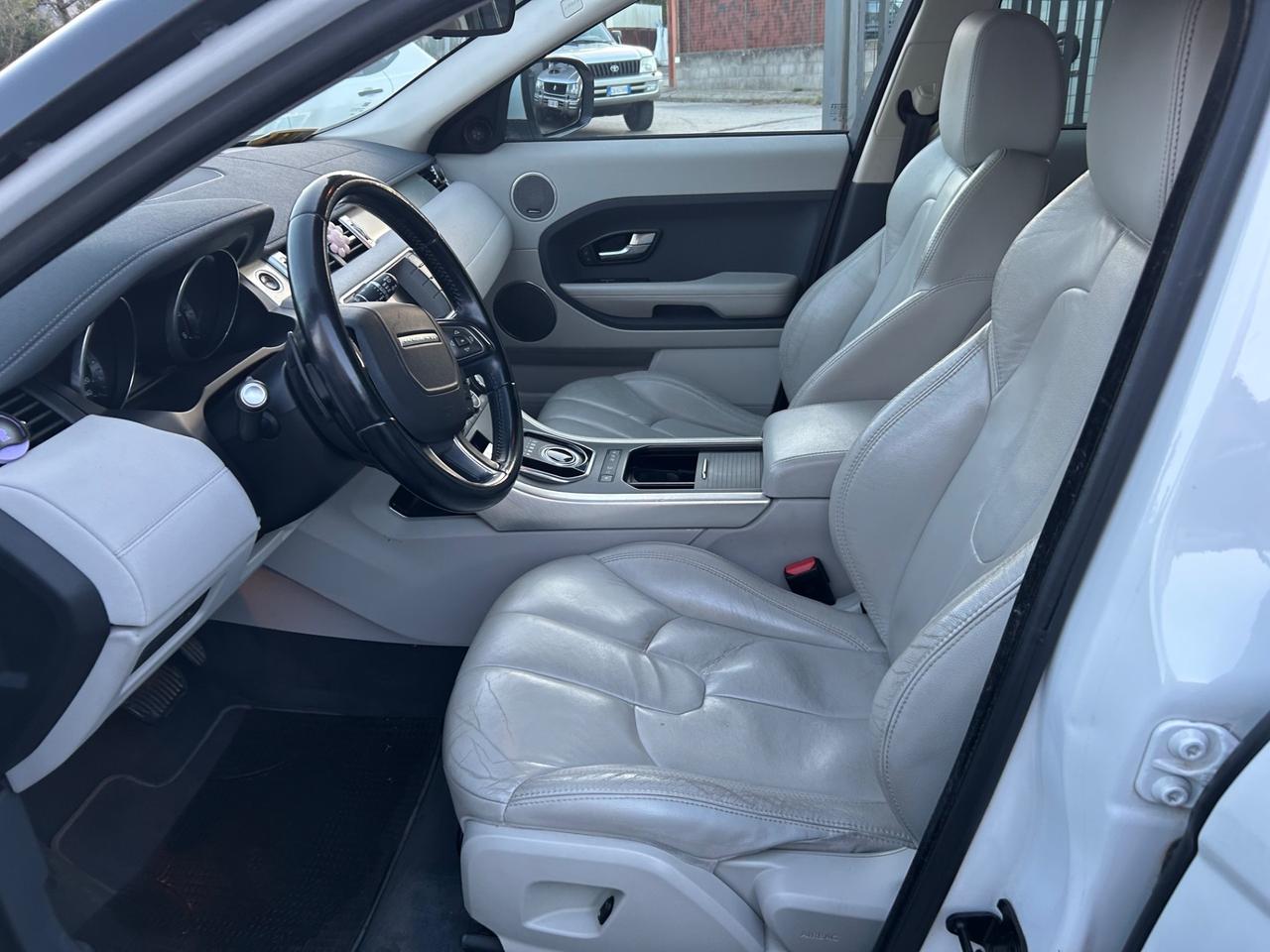 Land Rover Range Evoque 2.2 TD4 5p. Dynamic