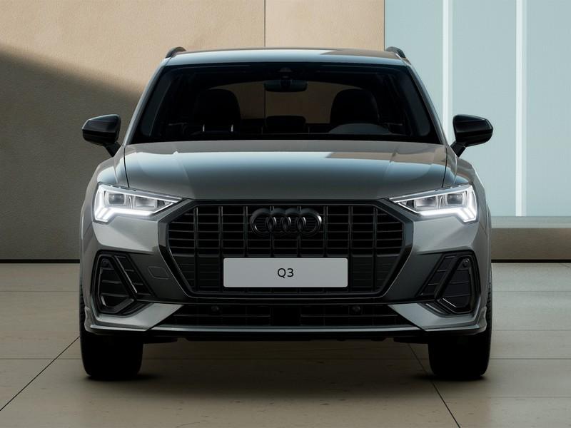 Audi Q3 35 2.0 tdi identity black s-tronic