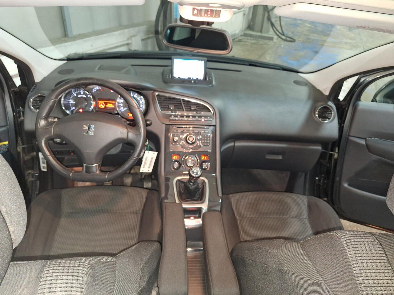 Peugeot 5008 2.0 HDi 150CV Business NAVI TETTO 5 POSTI GANCIO TRAINO HEAD-UP DISPlAY