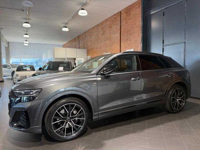 AUDI Q8 50 TDI 286 CV quattro S line edition Black Pack