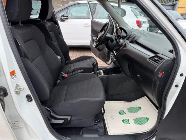 SUZUKI Swift 1.2 Hybrid Top