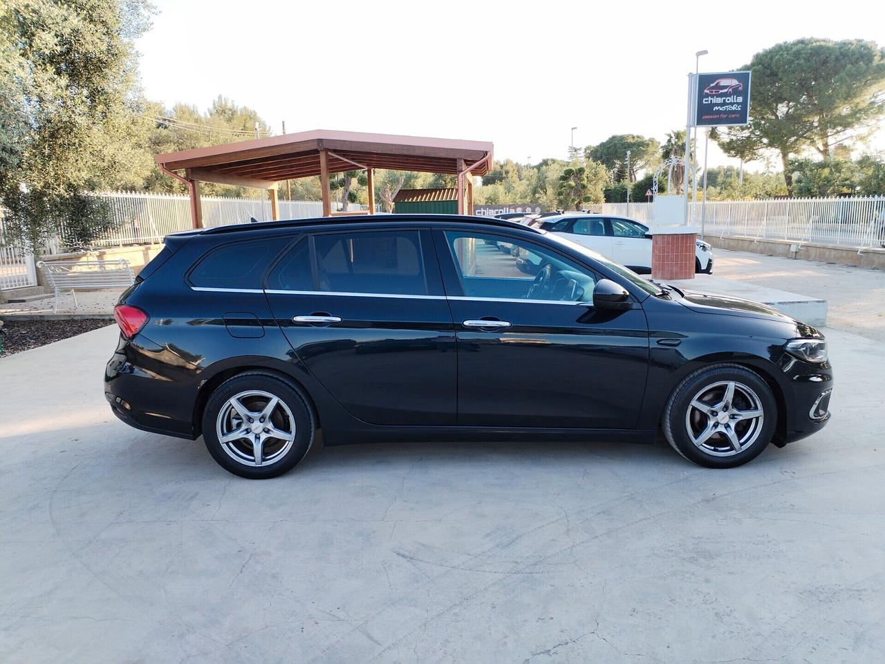 Fiat Tipo 1.6 Mjt LOUNGE GANCIO TRAINO