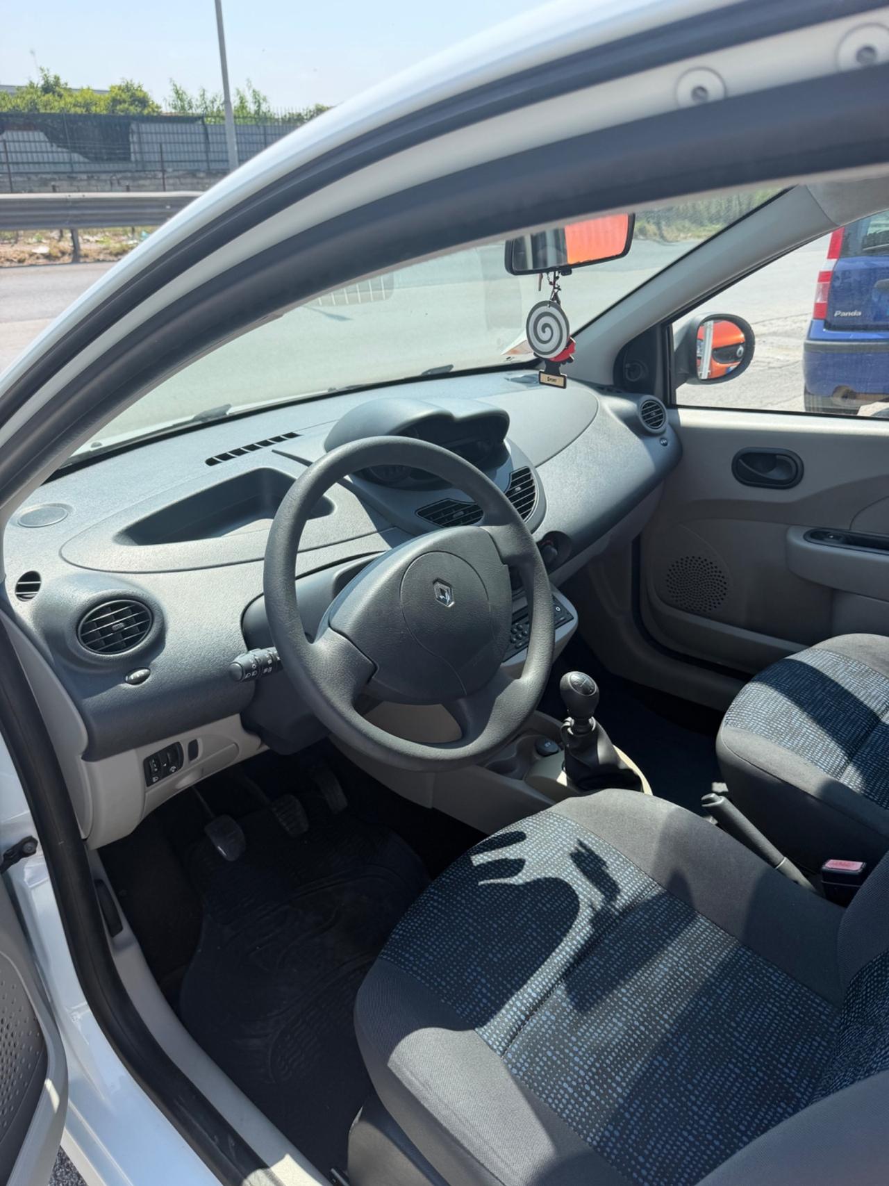 Renault Twingo 1.2 8V Dynamique