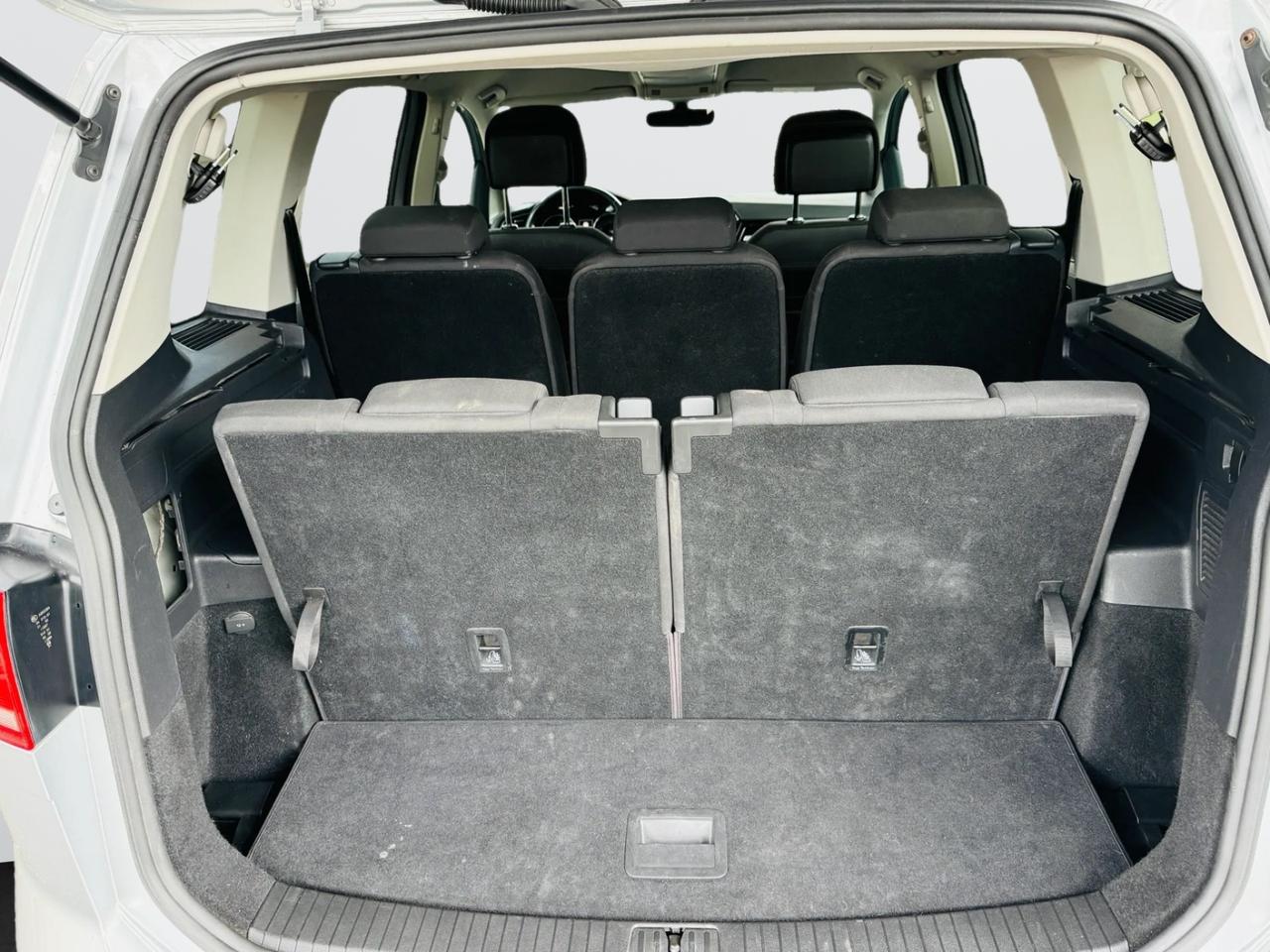VOLKSWAGEN TOURAN*AUTOMATICA*7 POSTI*1.6*116 CV*