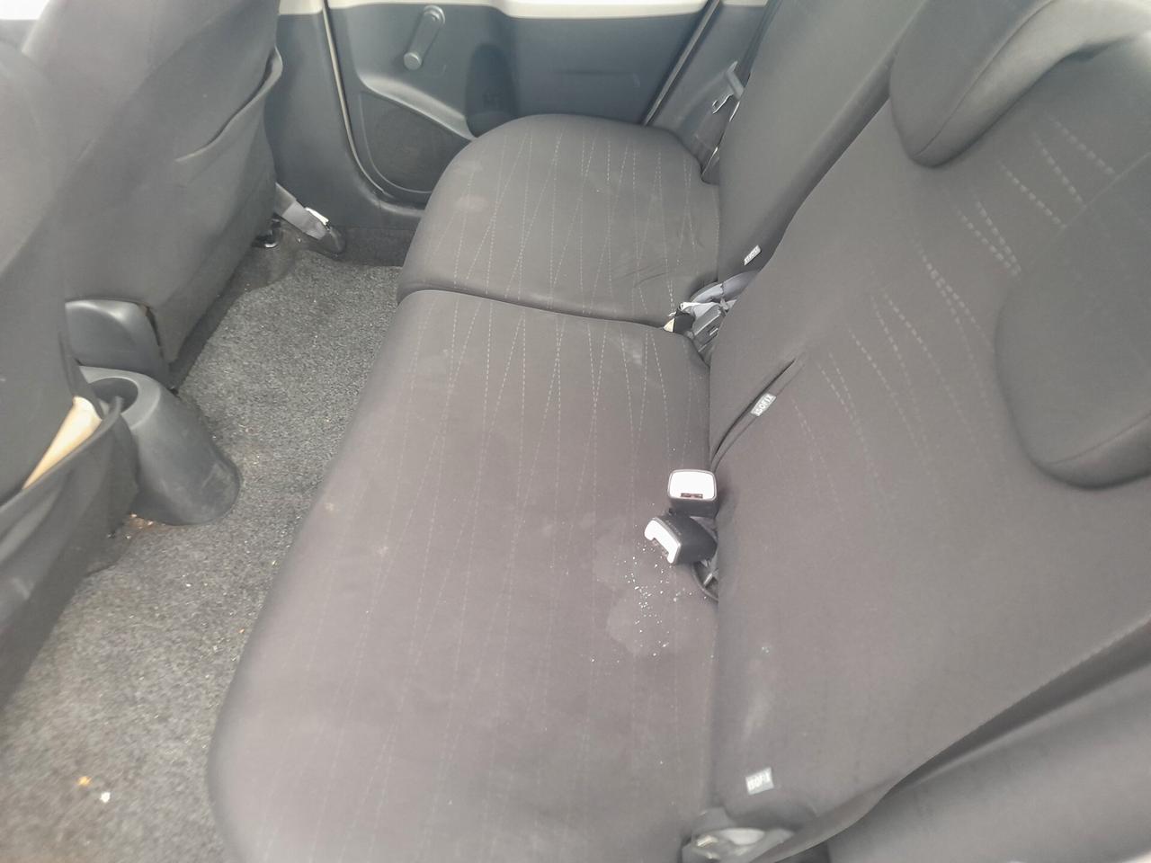 Toyota Yaris 1.0 5 porte