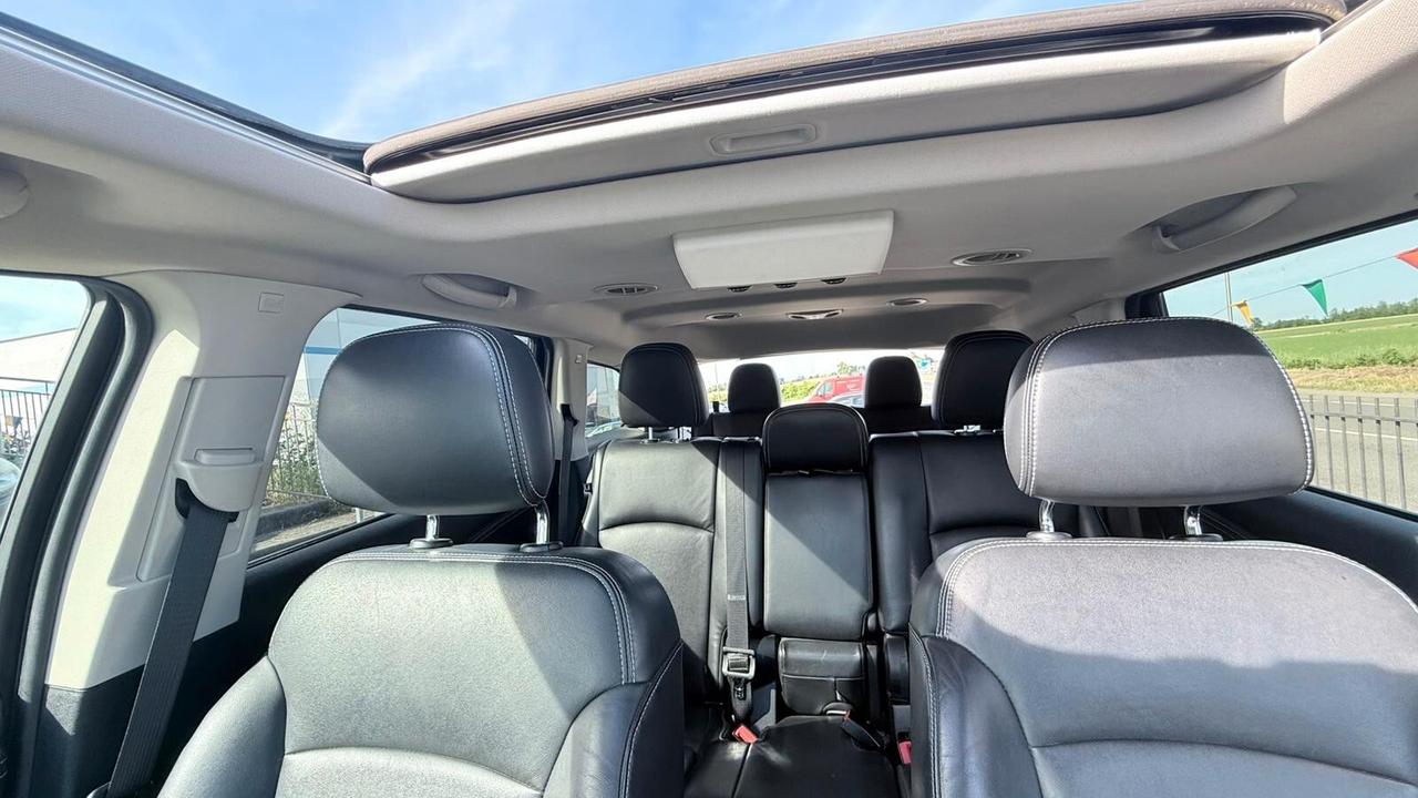 Fiat Freemont 2.0 MJT 2012 7 POSTI