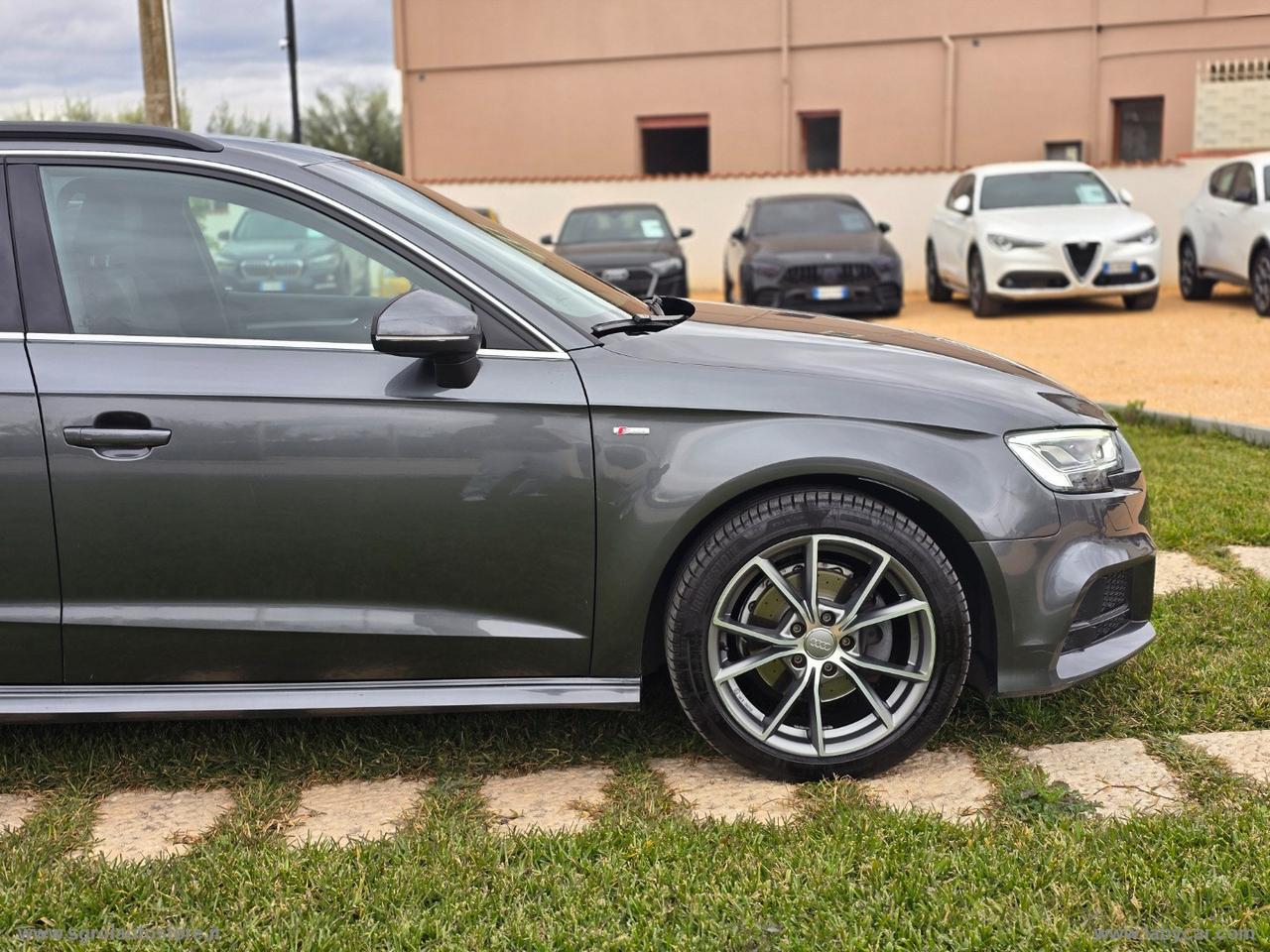 AUDI A3 SPB 2.0 TDI S tronic S-LINE