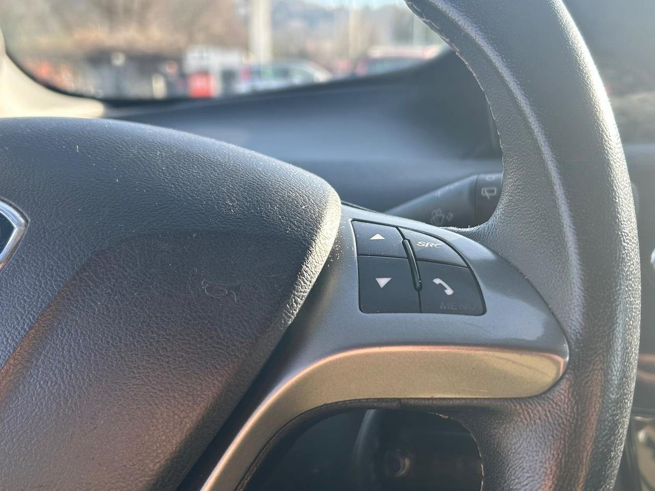 Lancia Ypsilon S MomoDesign 1.2 #9306