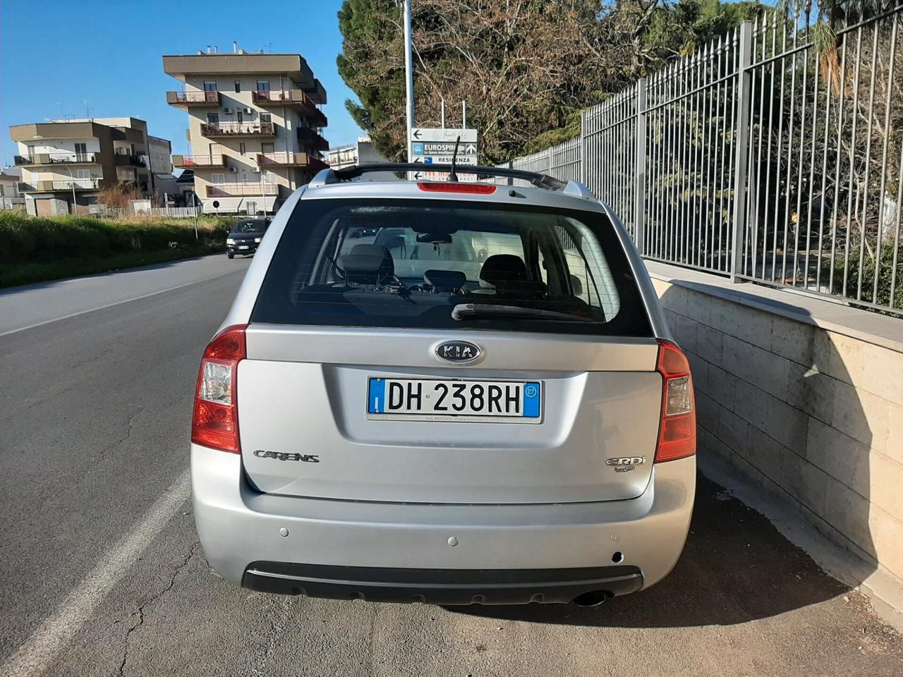 Kia Carens 2.0 16V CRDi VGT LX Family