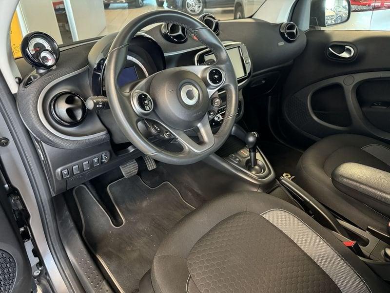 smart fortwo EQ Passion