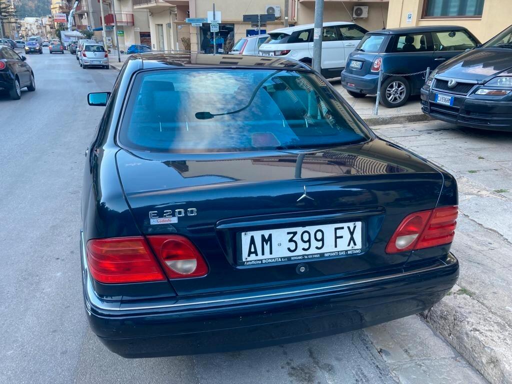 Mercedes-benz E 200 cat Classic