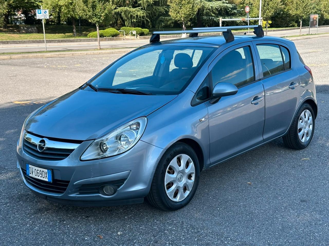 Opel Corsa 1.2 5 porte Enjoy