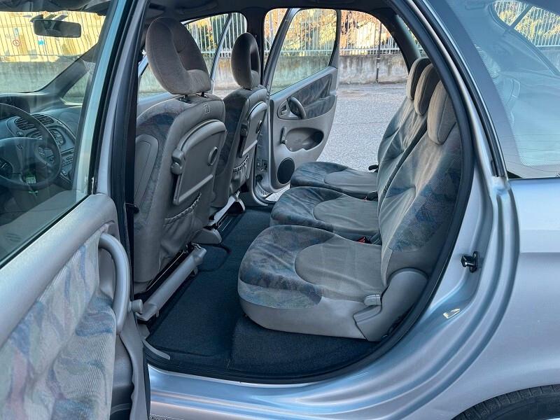 Citroen Xsara Picasso 1.8 16V Elegance