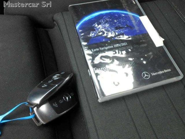 MERCEDES-BENZ C 300 SW De eq-power Business Extra auto- GC875JX