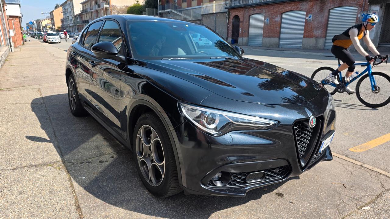 Alfa Romeo Stelvio 2.2 Turbodiesel 160 CV AT8 RWD Sprint