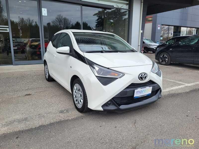 Toyota Aygo 1.0 72 CV x-play m-mt
