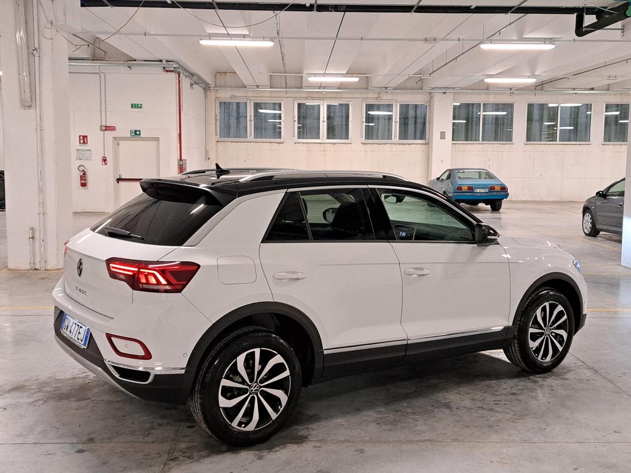 Volkswagen T-Roc 1000 TSI 116CV Style Km.0 Bi-colore Bianco/Nero