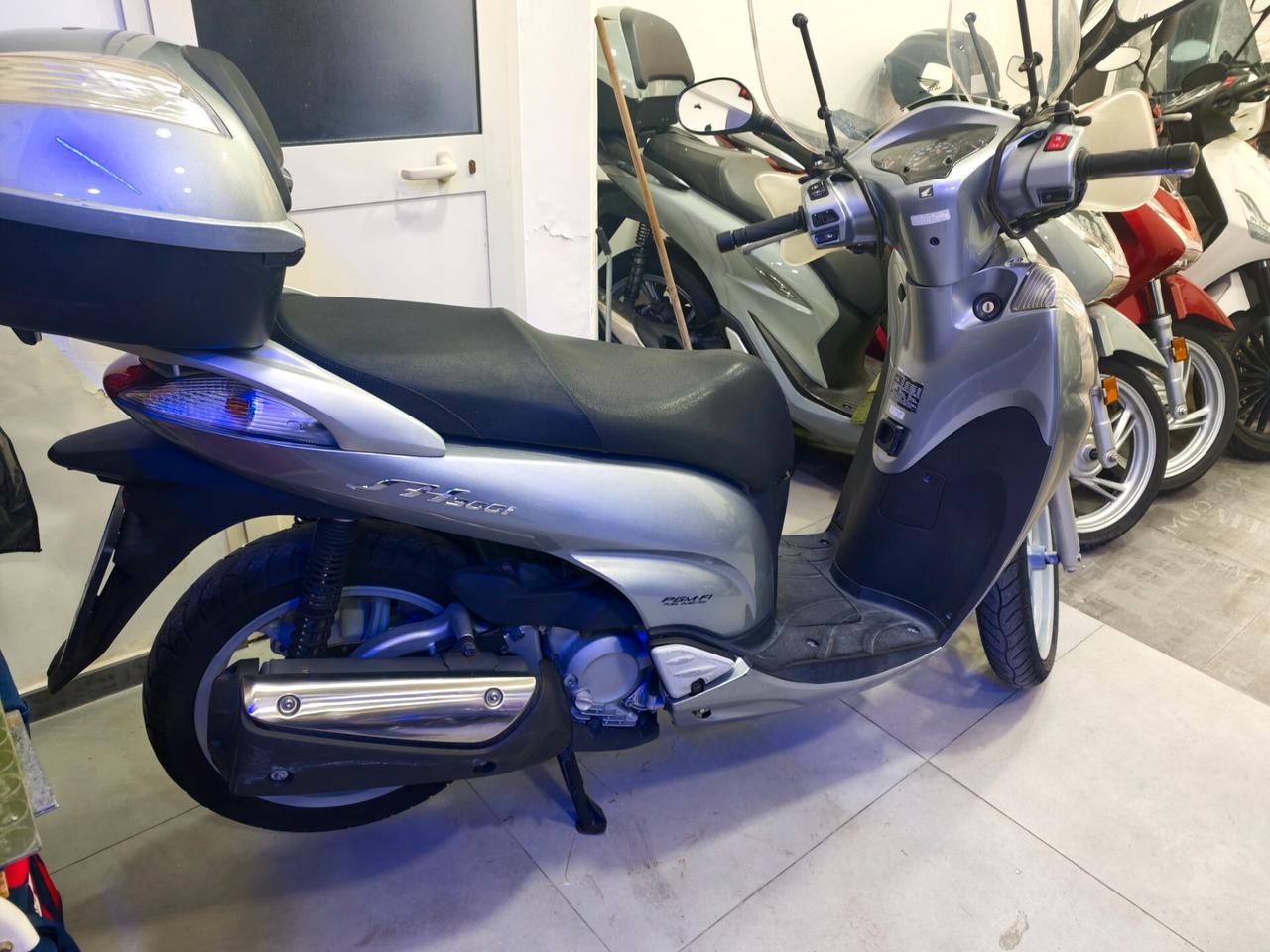 Honda SH 300