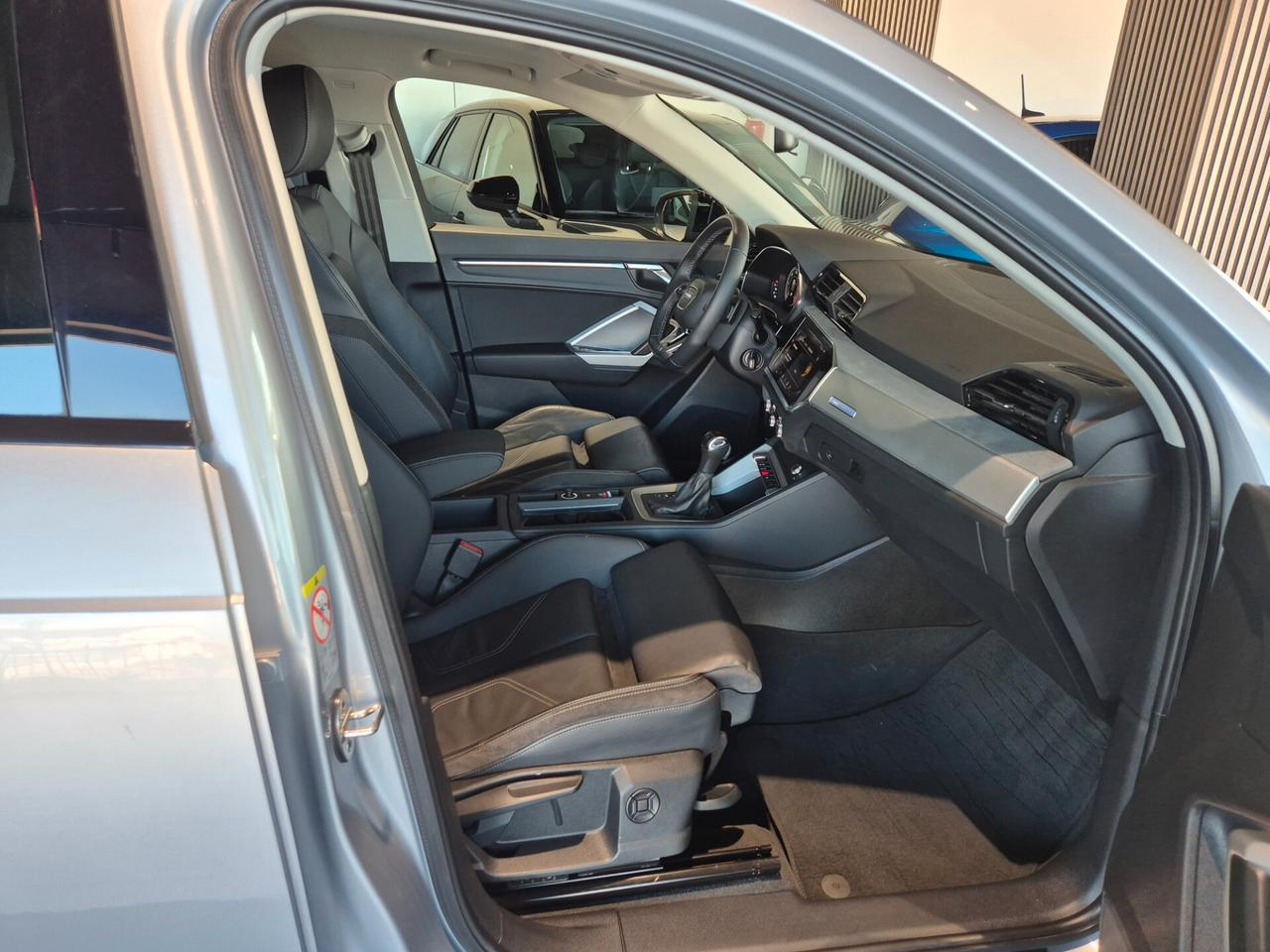 Audi Q3 35 TDI S tronic Sline edition IDENTITY BLACK