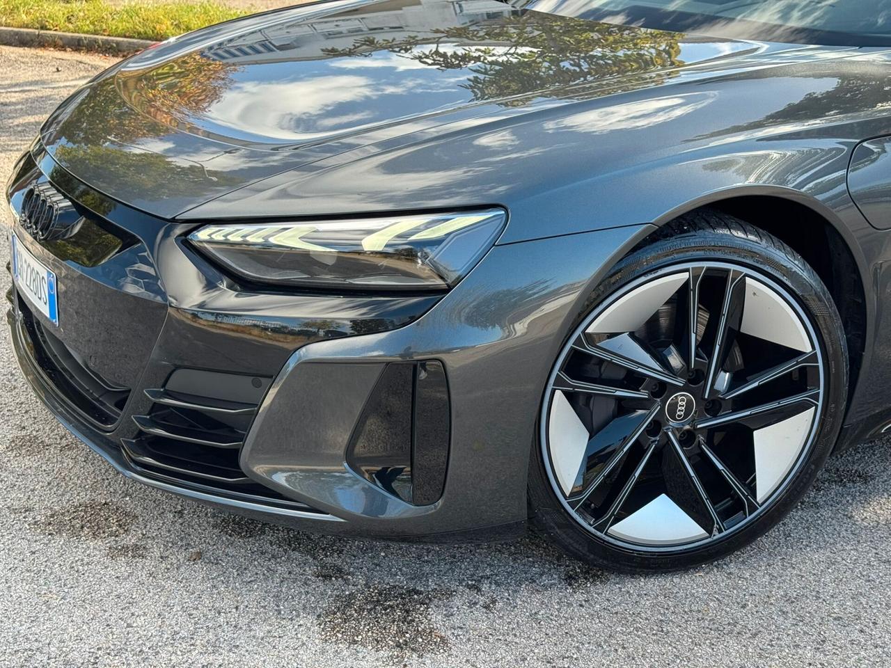 Audi E-tron GT quattro