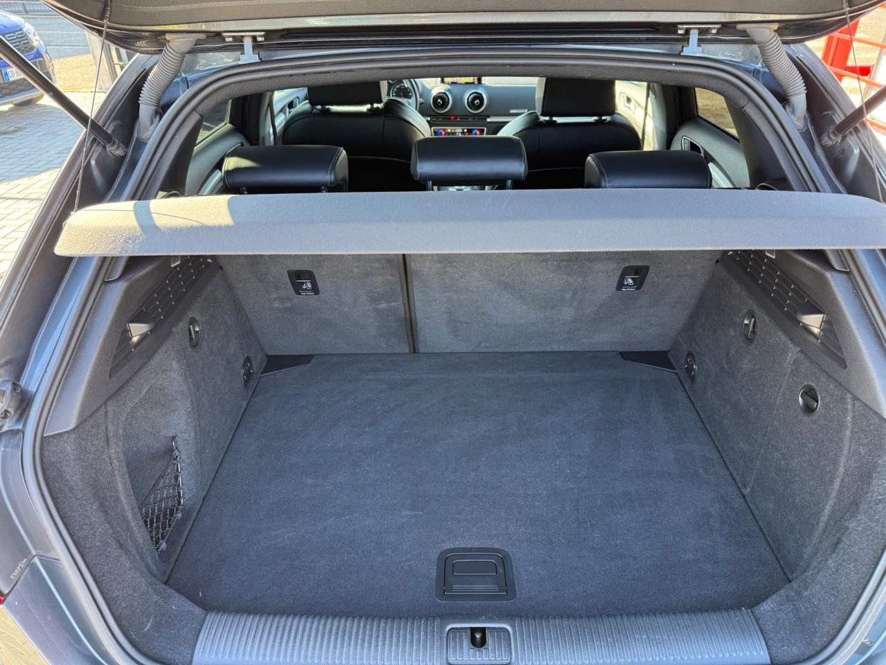 Audi A3 SPB 1.6 TDI 116 CV S-LINE -NAVI-