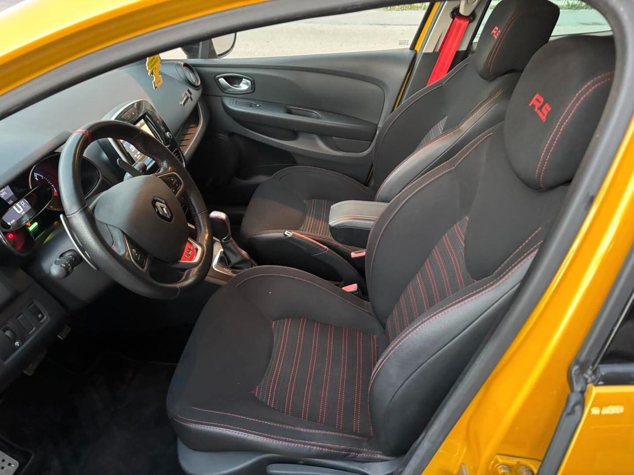 Renault Clio TCe 220CV EDC 5 porte Energy R.S. Trophy