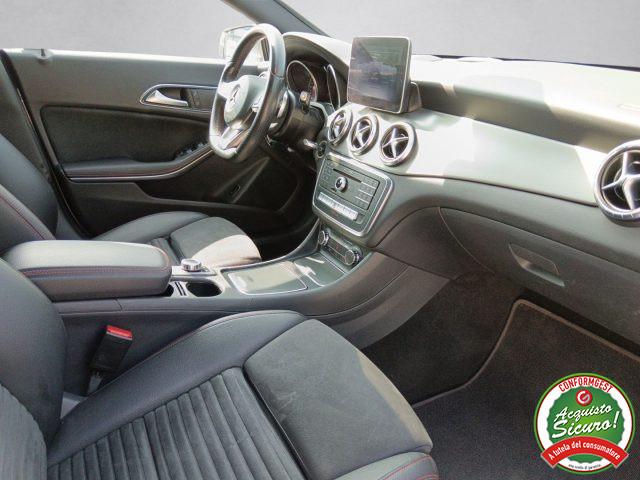 MERCEDES-BENZ CLA 180 S.W. Premium Automatica