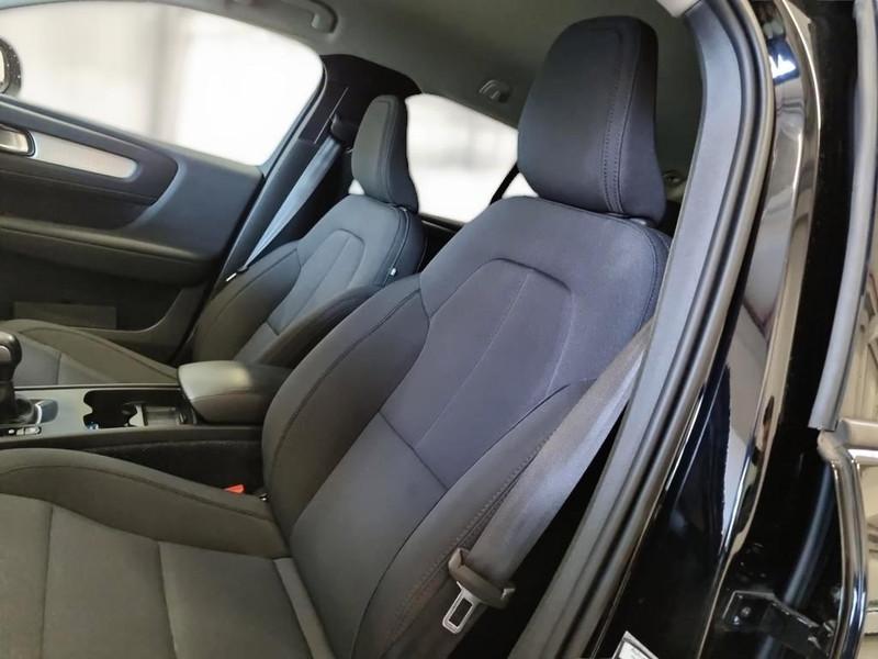 VOLVO XC40 D3 Momentum Pro