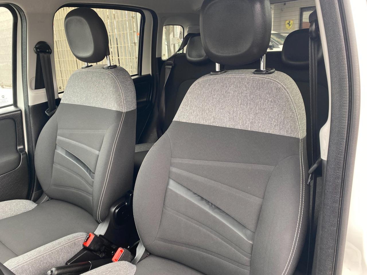FIAT Panda 1.0 hybrid 70Cv CITY-Life Clima AUTOM.