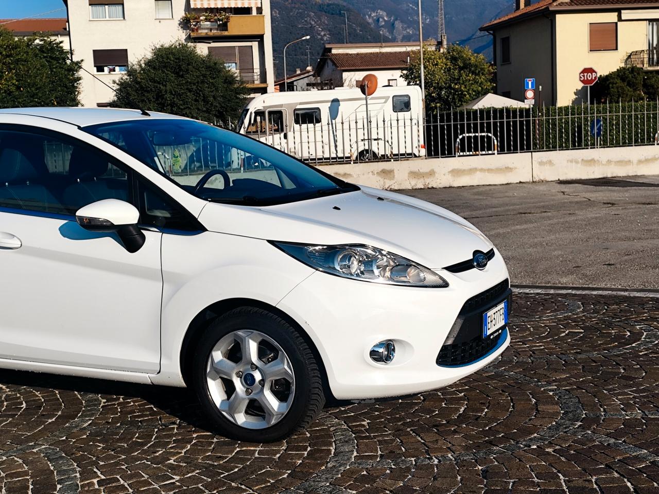 Ford Fiesta 1.4 TDCi 5p. Titanium