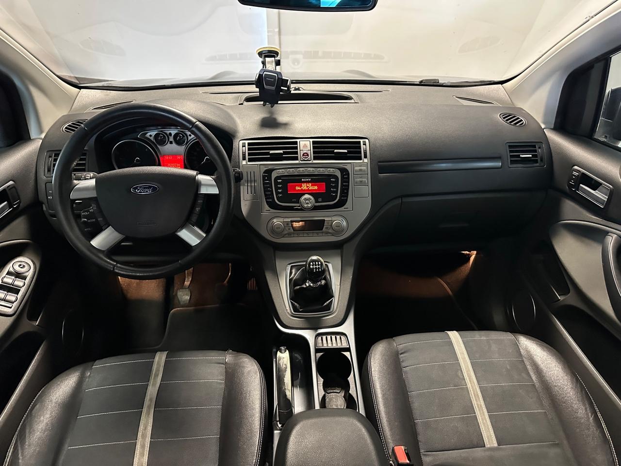 FORD KUGA 2.0 TDCi 136 CV 2WD TITANIUM TETTO PANORAMICO