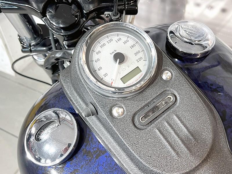 Harley Davidson FXDB Dyna Street Bob 1584