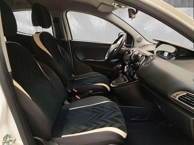 Lancia Ypsilon 1.2 Gold 69cv