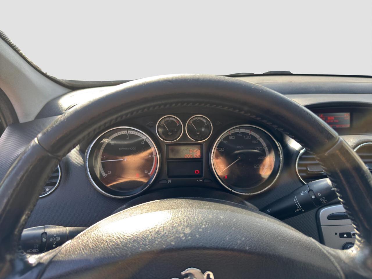 Peugeot 308 5p 1.6 93cv hdi 8v Active 2012