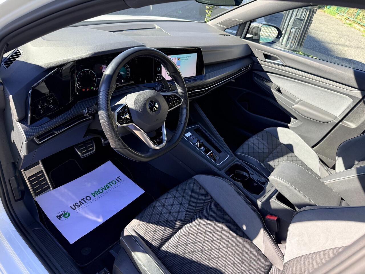 Volkswagen Golf 1.5 eTSI 130cv DSG R-Line TETTO